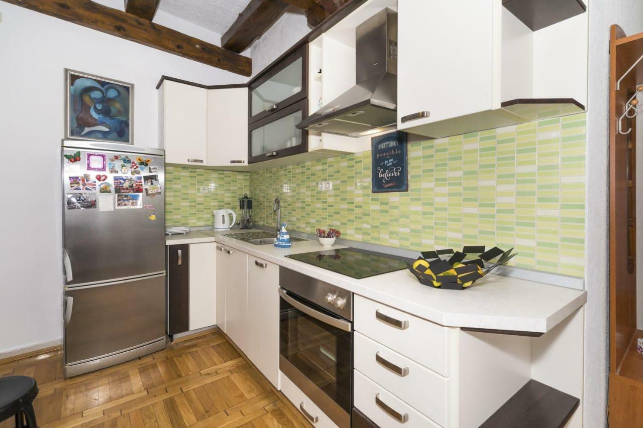 Little Place Near Sea Apartman Apartment Jesenice  Exterior photo